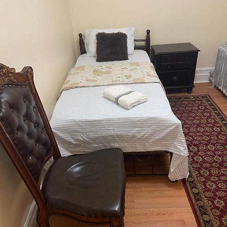 A Beautiful Room In Queens ニューヨーク エクステリア 写真