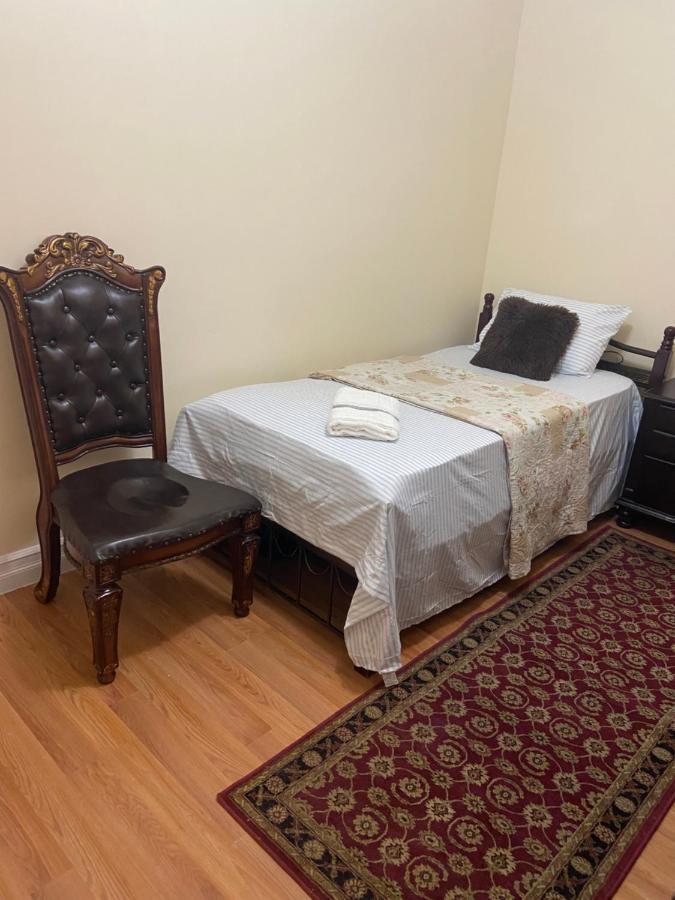 A Beautiful Room In Queens ニューヨーク エクステリア 写真